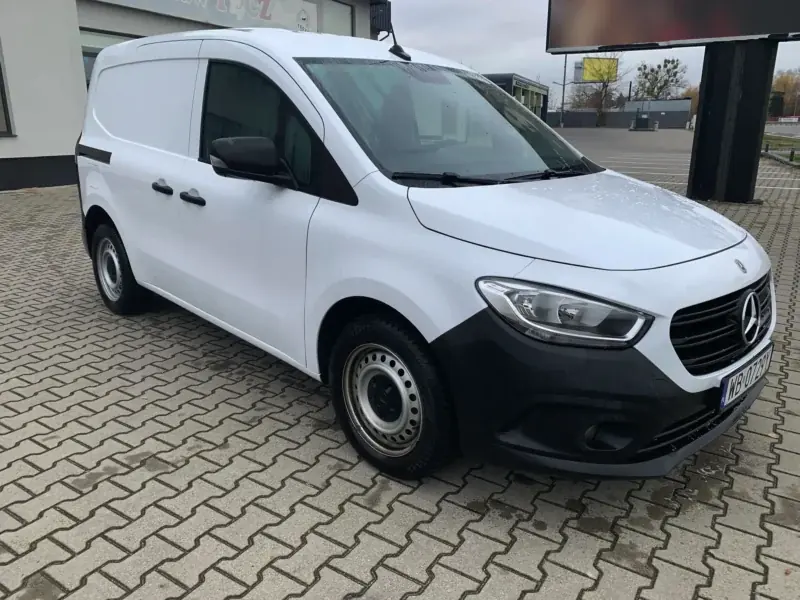 Mercedes-Benz Citan 110 CDI — mały furgon dostawczy w wynajmie FOCUS RENT